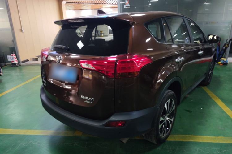 Used Toyota RAV4 2015 2.5L Automatic 4x4 Elite Edition
