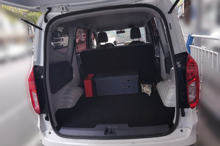 Used Wuling Hongguang New Energy 2024 All-Electric Model 300KM Practical Version Trunk