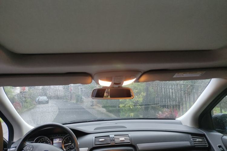 Used Mercedes-Benz R-Class 2014 R 320 4MATIC Business Model Headliner