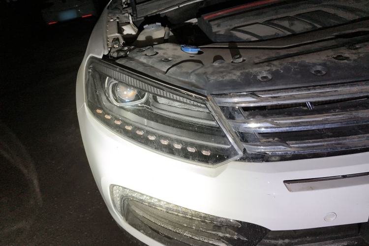 Used Zotye T600 Coupe 2017 1.5T Automatic Luxury Model Right Front Headlight