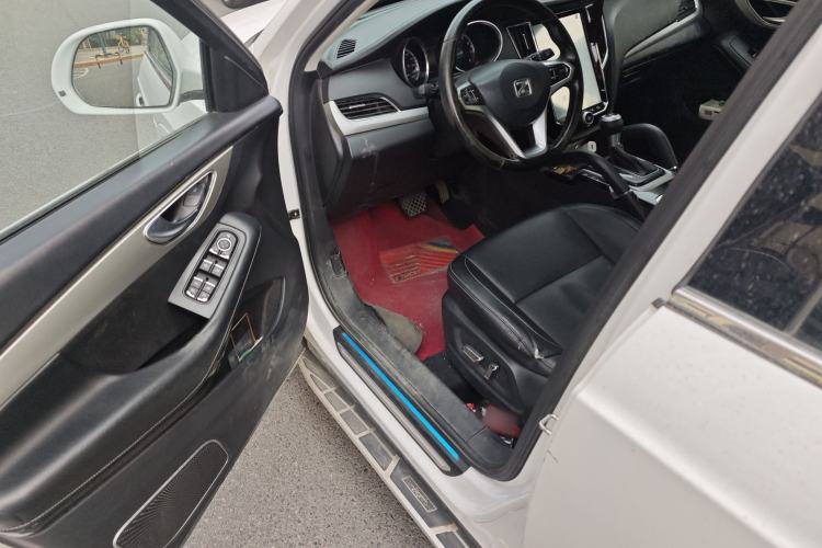 Used Zotye SR7 2016 1.5T CVT Cube Heart Edition China V Standard