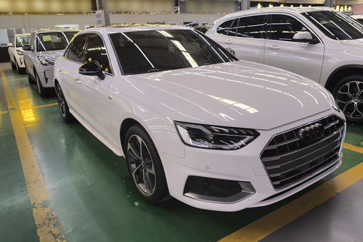 Used Audi A4L 2020 40 TFSI Fashionable and Elegant Model