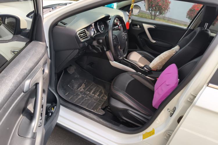 Used Citroen C3-XR 2015 1.6L Automatic Smart Version Driver Seat