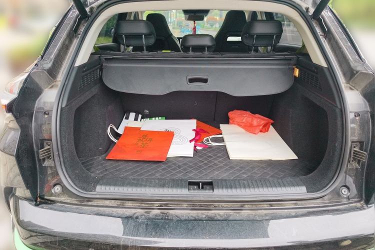 Used NETA U 2022 Zhi610 Pro Ternary Lithium Trunk