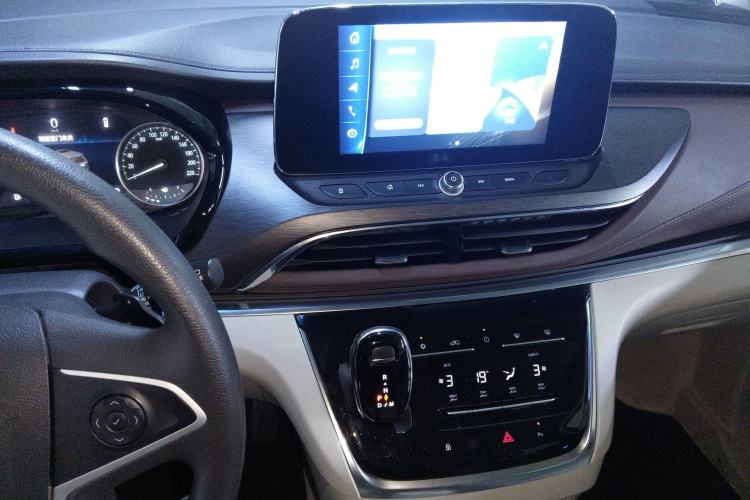 Used Buick GL8 2023 Land Executive Class Comfort Model
