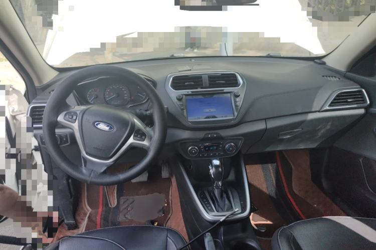 Used Ford Escort 2015 1.5L Automatic Fashion Model Center Console