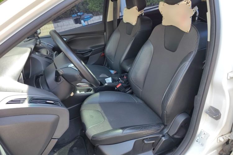 Used Ford Focus 2012 Hatchback 1.6L Automatic Fashion Edition
