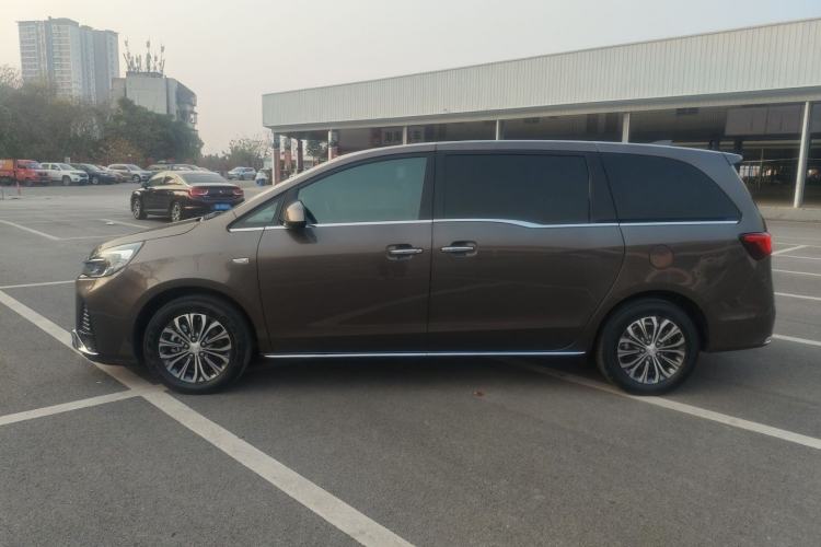 Used Buick GL8 2023 Land Business Class Smart Deluxe Model
