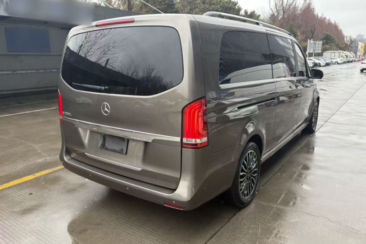 Used Mercedes-Benz V-Class 2017 V 260 L Prestige Extended Edition