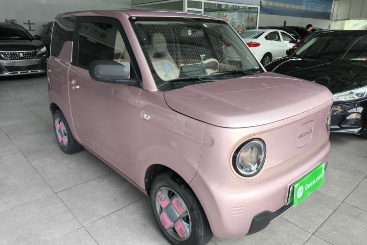 Used Geely Galaxy Panda 2023 Panda Mini 200km Endurance Bear Front Right 45 Deg