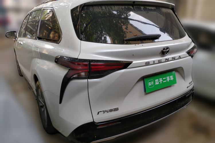 Used Toyota SIENNA 2024 2.5L Hybrid Four-Wheel Drive Prestige Edition Rear Left 45 Deg
