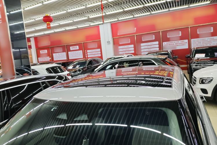 Used Land Rover Range Evoque 2023 Aurora L 249 PS Luxury Edition Roof