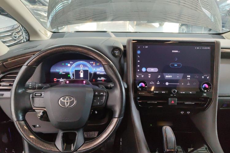 Used Toyota Alphard 2024 Dual-Engine 2.5L Deluxe Edition
