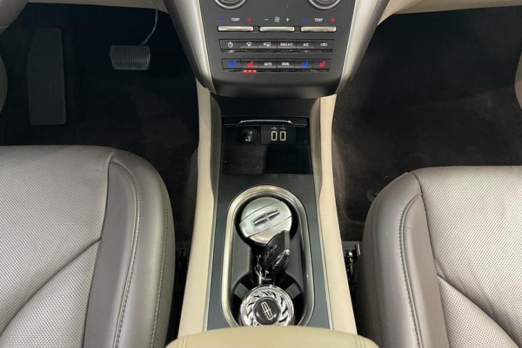 Used Lincoln MKC 2018 2.0T Two-Wheel Drive Luxury Edition