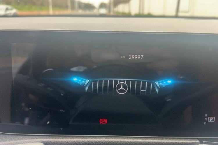 Used Mercedes-Benz GLB AMG 2022 AMG GLB 35 4MATIC Interior 2