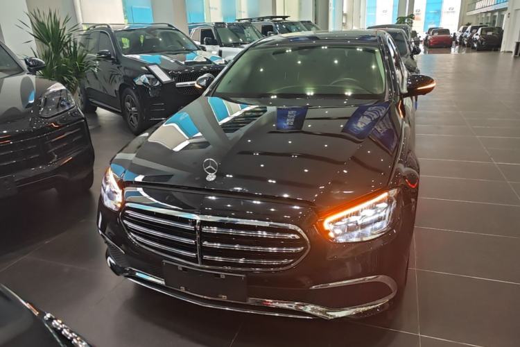 Used Mercedes-Benz E-Class 2023 Updated E 300 L Fashion Edition
