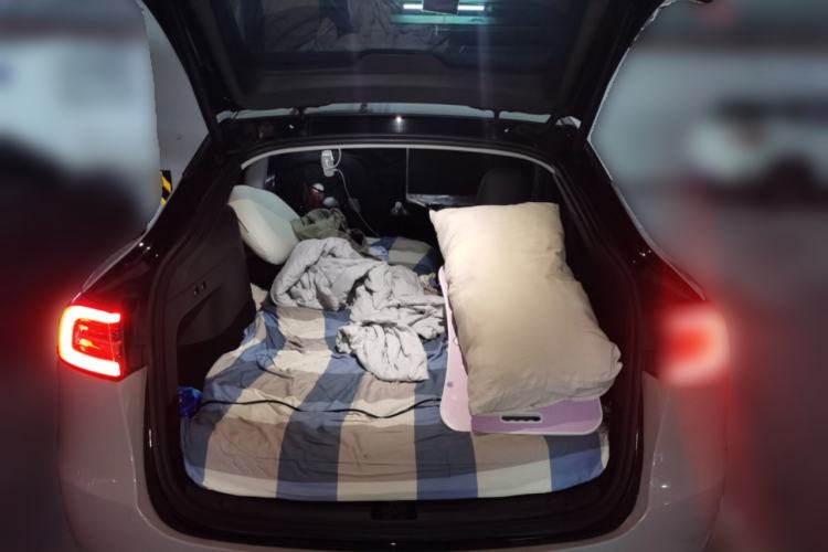 Used Tesla Model Y 2023 Rear-Wheel-Drive Version Trunk