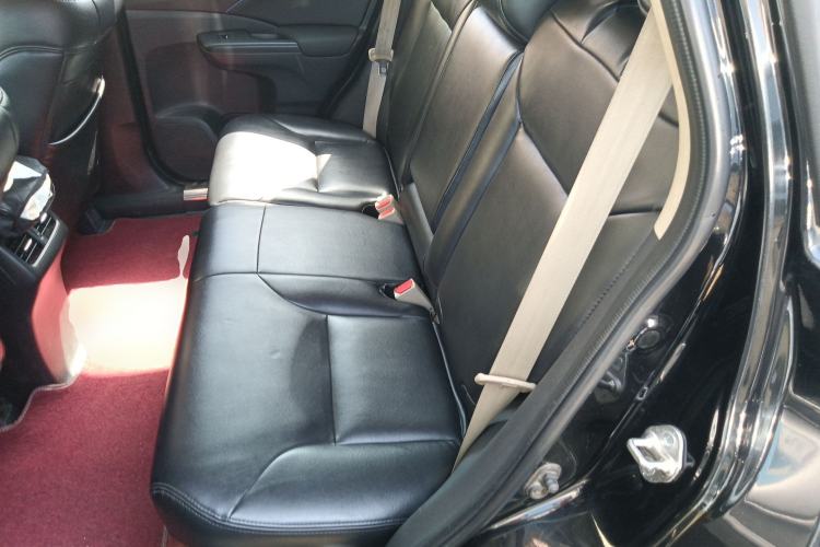 Used Honda CR-V 2015 2.0L two-wheel drive urban version