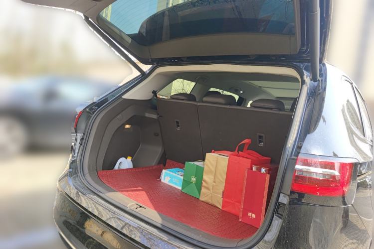 Used Volkswagen Viloran 2022 380TSI Luxury Edition Trunk