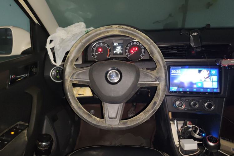 Used Skoda Rapid Spaceback 2016 Revised 1.6L Manual Chuanxing Edition
