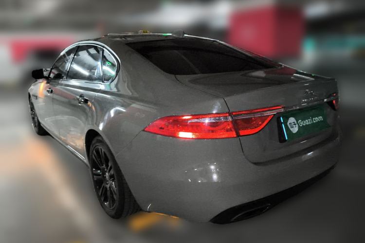 Used Jaguar XFL 2018 XFL 2.0T 250 PS Premium Edition
