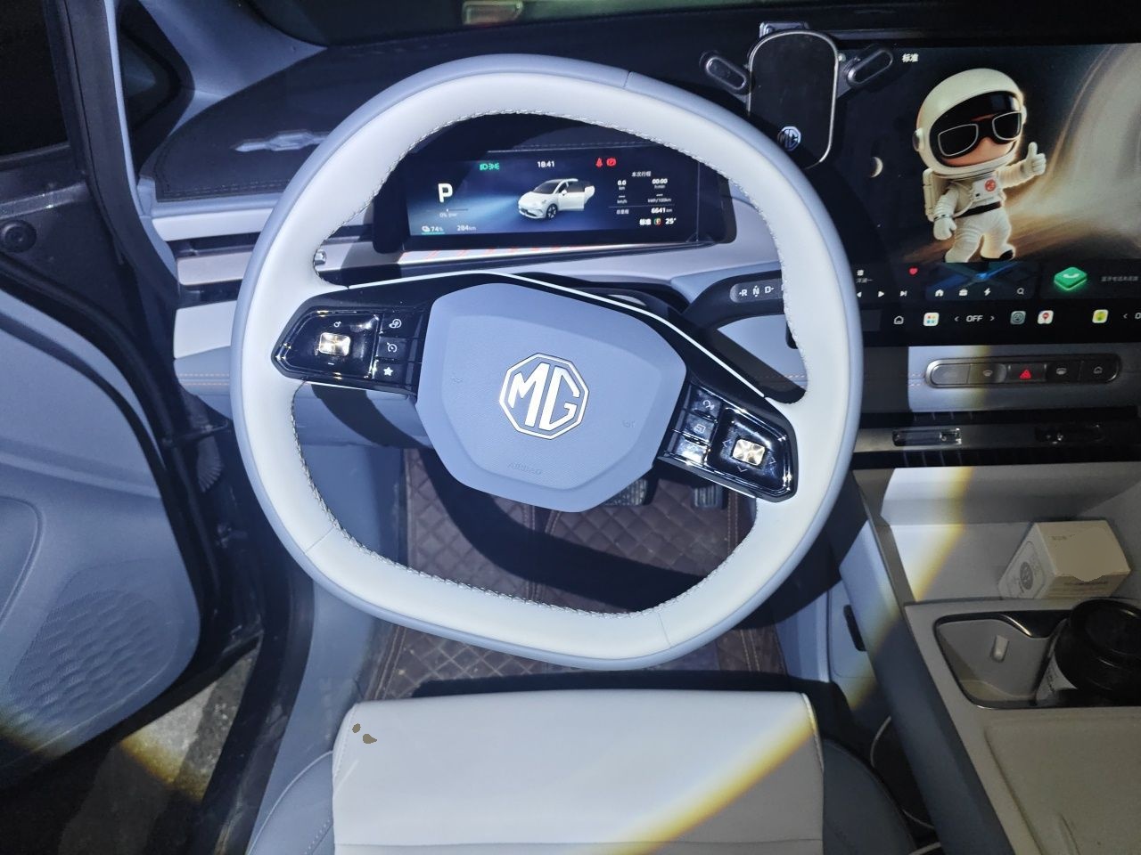 MG 4 EV 2026 Revised 437 Composed Edition — снимка 10