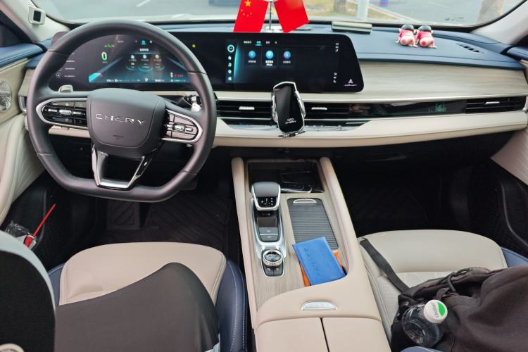 Used Chery Arrizo 8 2022 1.6T DCT Zhen Center Console