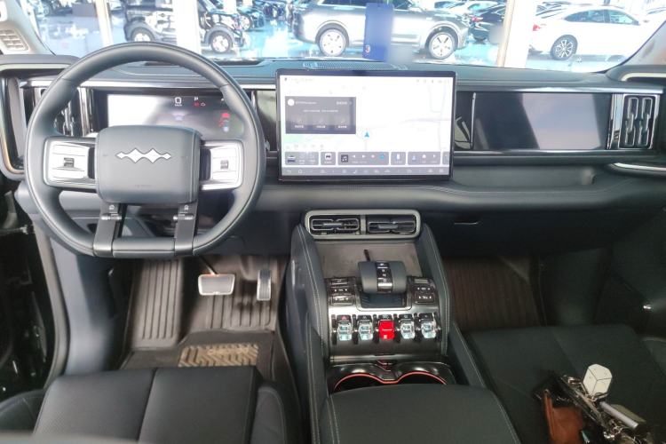 Used Formula Leopard 5 2025 TianShen Intelligent Driving Ultra Edition Center Console