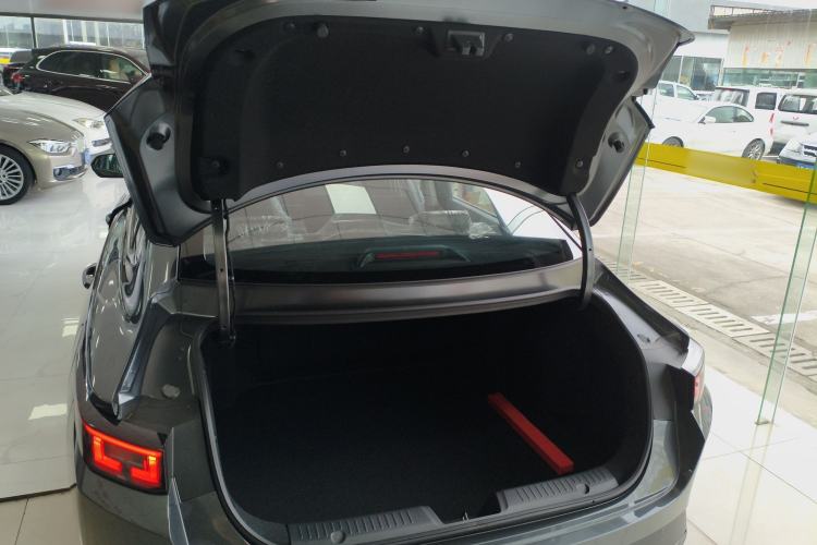 Used CHANGAN Eado 2025 Blue Whale 1.5T 500Bar Prestige Model
