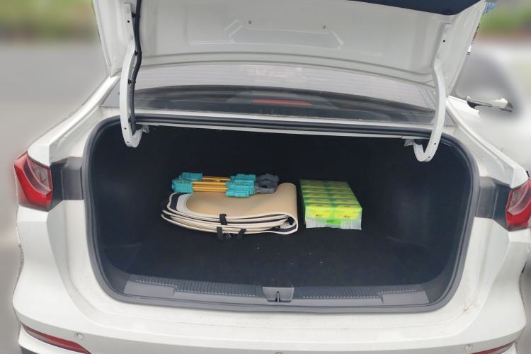 Used Roewe i5 2024 1.5L CVT Luxury Edition Trunk