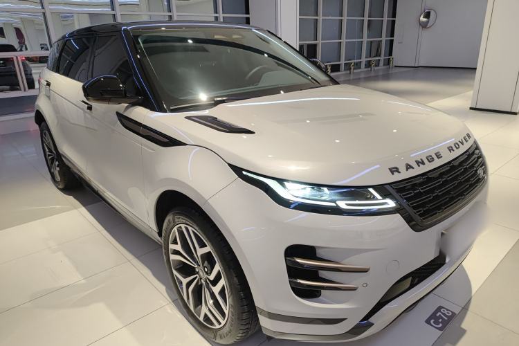 Used Land Rover Range Evoque 2024 Aurora L 249 PS Prestige Light-Chasing Edition
