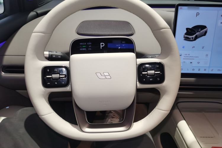 Used Li Auto Li Auto i6 2025 Model Four-Wheel-Drive Standard Type