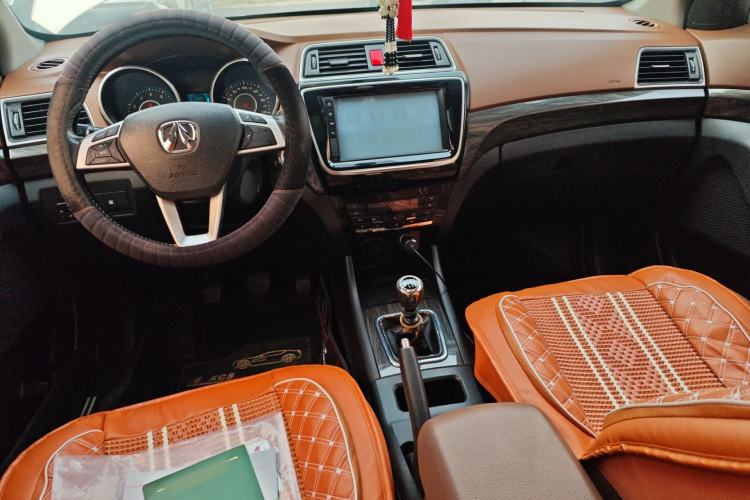 Used BAIC Weiwang S50 2016 1.5T Manual Lede Premium Edition
