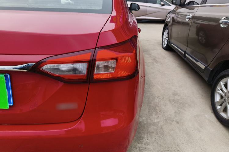 Used Roewe 360 2015 1.5L Automatic Luxury Edition
