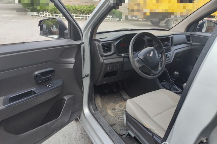 Used Wuling Hongguang V 2019 1.5L Jingqu Version China VI LAR Driver Seat