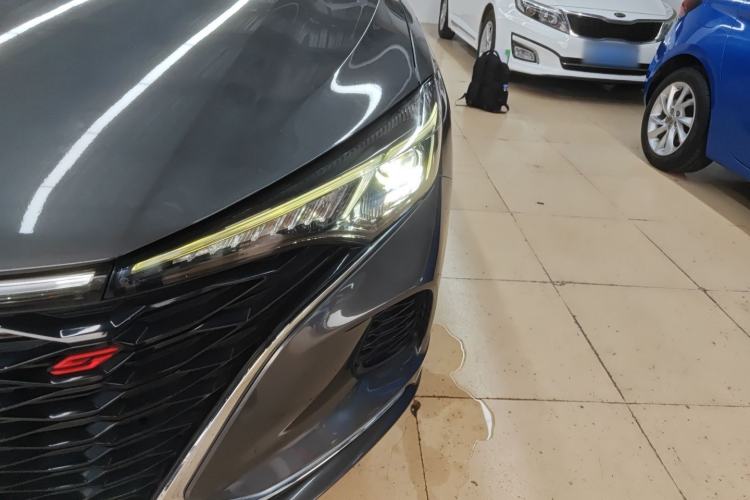 Used CHANGAN Eado 2021 PLUS Blue Whale NE 1.4T GDI DCT Flagship Model Left Front Headlight