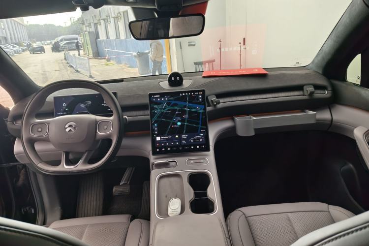 Used Nio EC6 2024 75 kWh Interior 9