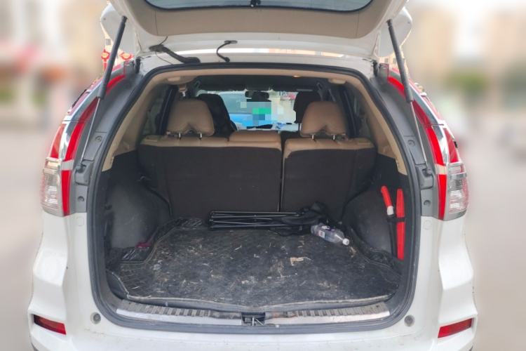 Used Honda CR-V 2015 2.0L two-wheel drive urban version Trunk