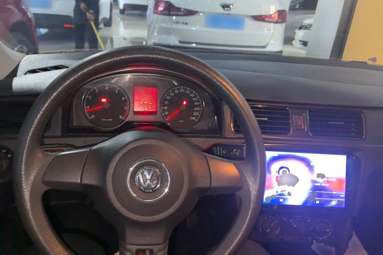 Used Volkswagen Santana 2015 1.4L Manual Fashion Edition Center Console
