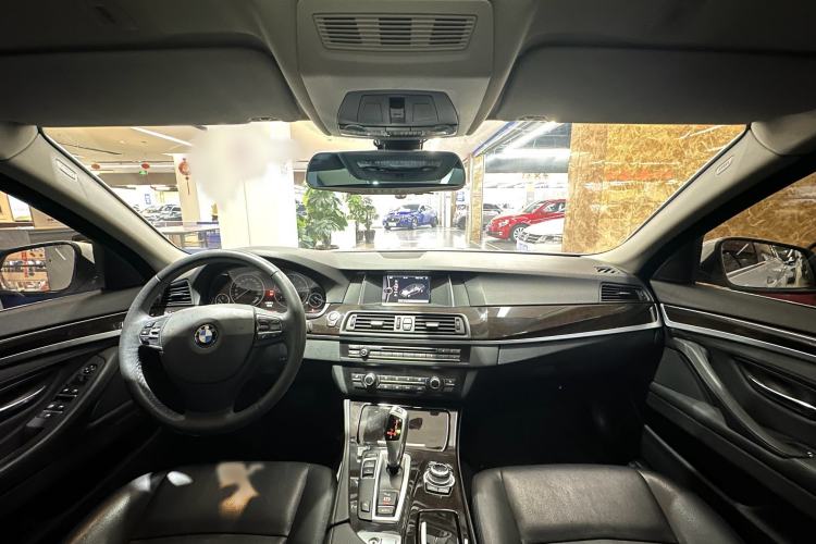 Used BMW 5 Series 2014 525Li Leading Model