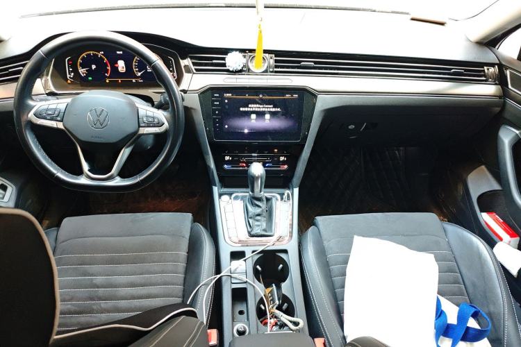 Used Volkswagen Magotan 2020 330TSI DSG Luxury Edition Center Console