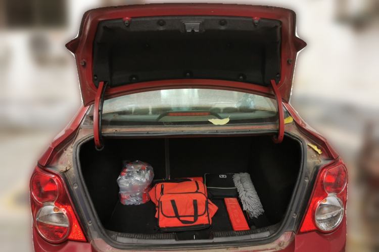 Used Chevrolet Aveo Sonic 2011 Sedan 1.4L MT SL
