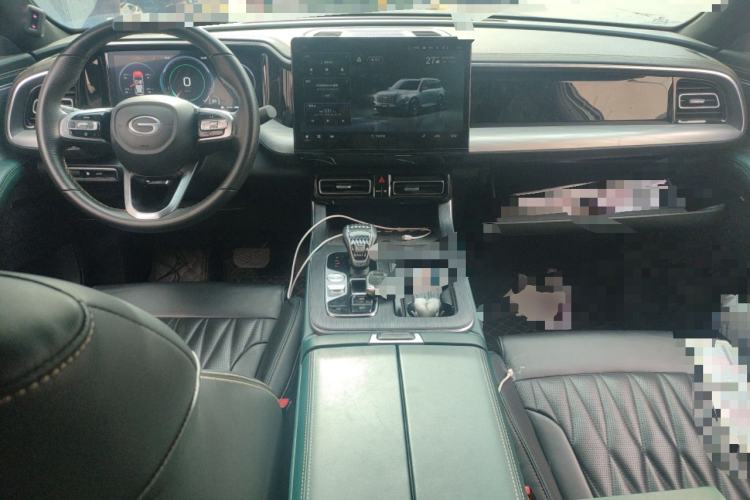 Used GAC Trumpchi GS8 2022 LINGHANG Series 2.0 TGDI Two-Wheel-Drive Luxury Edition (7 Seats) Center Console