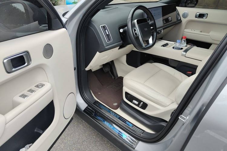 Used Li Auto L9 2022 Max model
