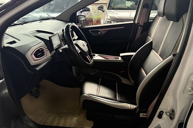 Used SOL E10X 2021 302 km Range Fashion Edition 31.4 kWh
