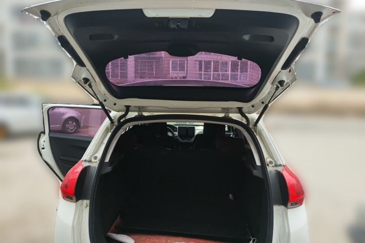 Used Peugeot 2008 2015 1.6L Automatic Playcool Edition Trunk