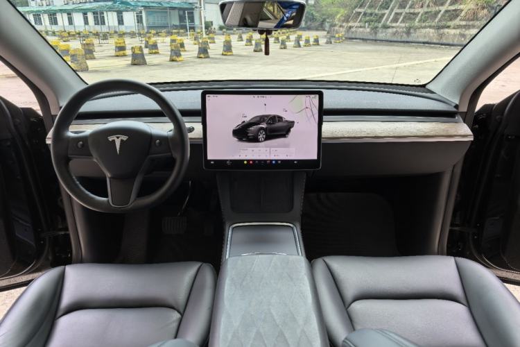 Used Tesla Model Y 2022 Rear-Wheel-Drive Version