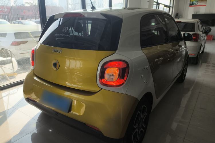 Used smart forfour 2016 0.9T 66 kW Pioneer Edition
