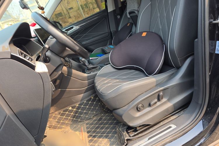 Used Volkswagen Tiguan L 2023 330TSI Automatic Two-Wheel Drive R-Line Enjoyment Edition