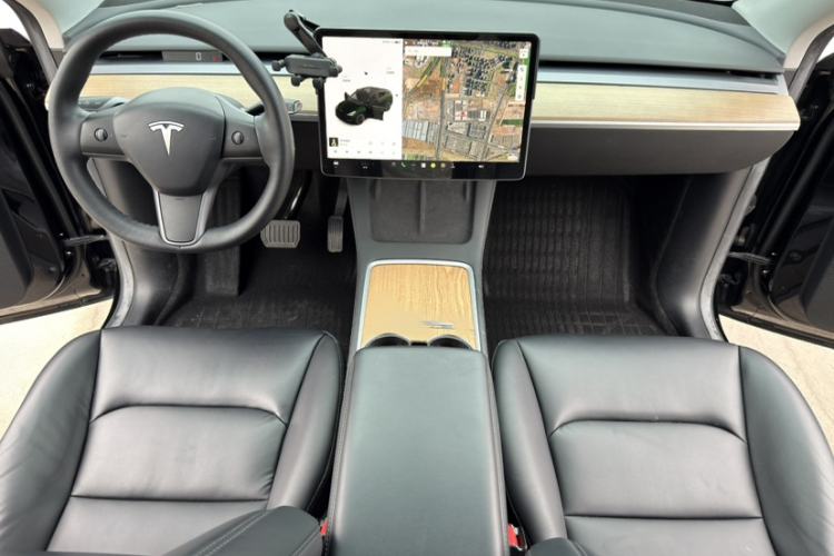 Used Tesla Model Y 2021 Standard Range Rear-Wheel Drive Version